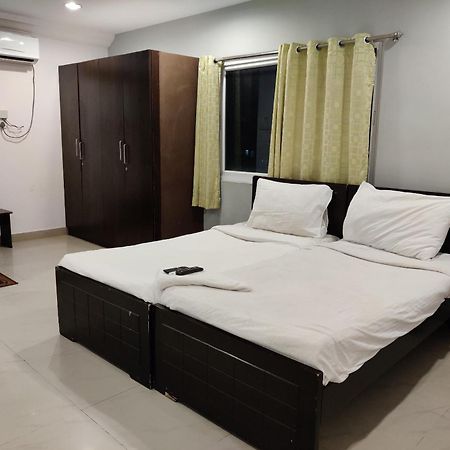 Collection O Jubilee Banjara Suites Haiderabad Buitenkant foto